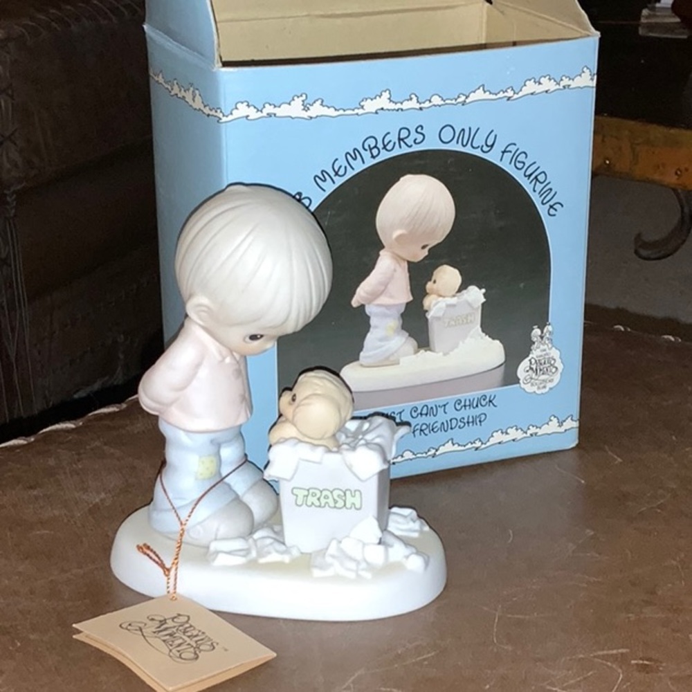1988 Precious Moments Members Figurine “You just can’t chuck a good friendship”